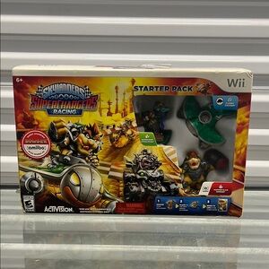Skylanders Giants Starter Pack for Wii with Vibrant Colors